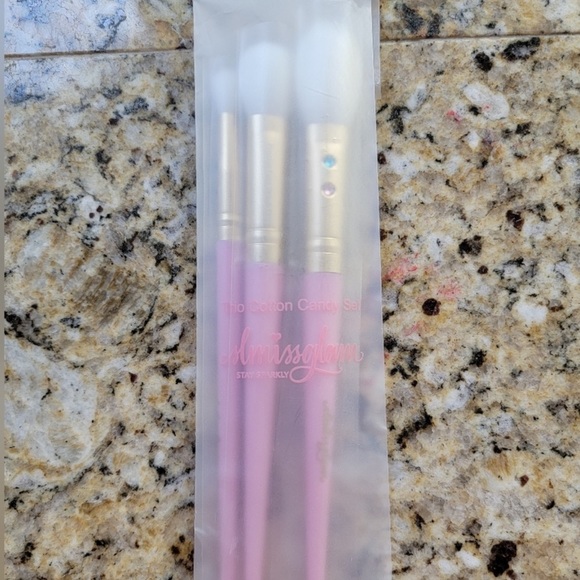 SLMISSGLAM - Cotton Candy Trio face brush set - Picture 3 of 5